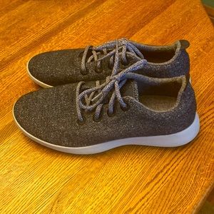 All birds Wool Runners Size: 11 Color: Natural Grey